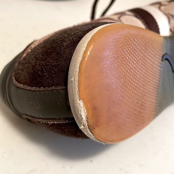 COACH Shoes - Size 7.5 - Picture 6 of 8